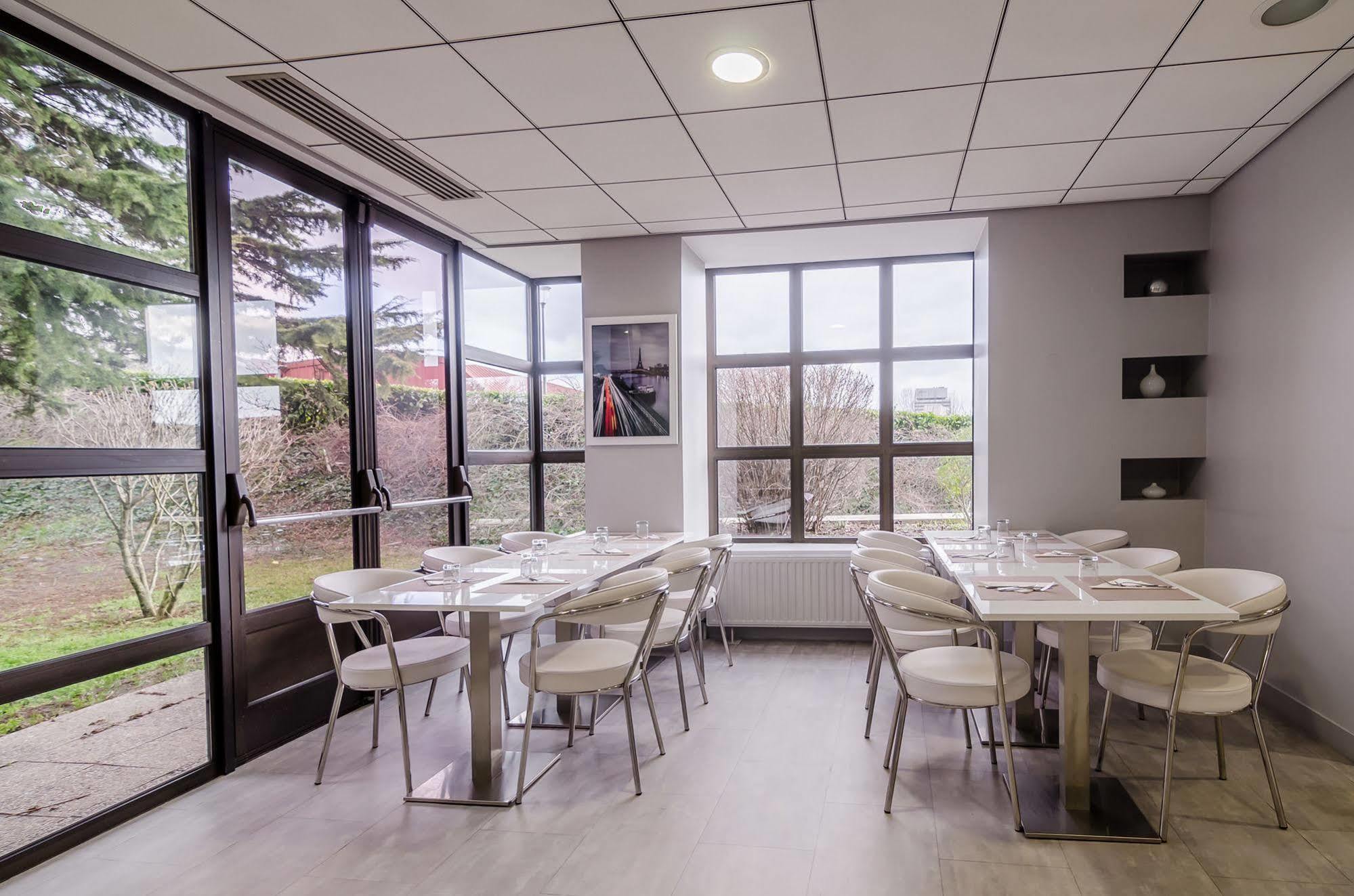 Mercure Cergy Pontoise Centre Exterior photo