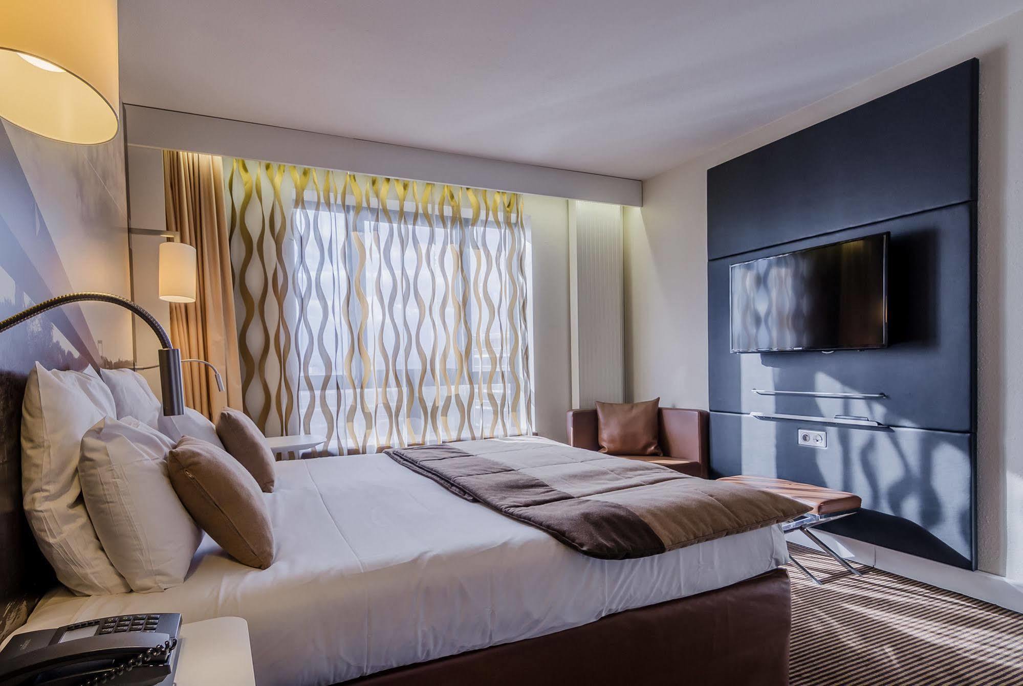 Mercure Cergy Pontoise Centre Exterior photo